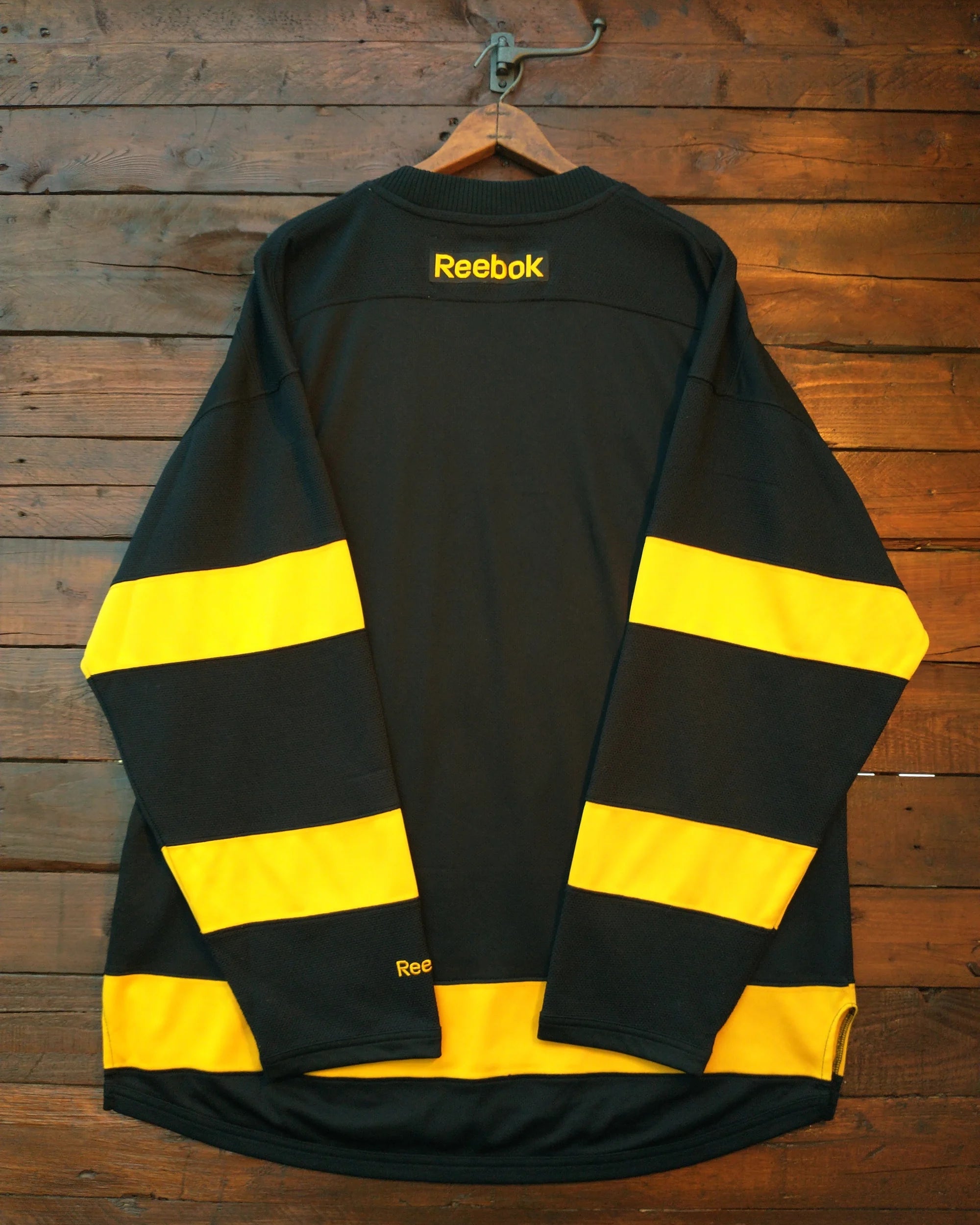 2016 Boston Bruins Winter Classic NHL Reebok Premier Ice Hockey Jersey