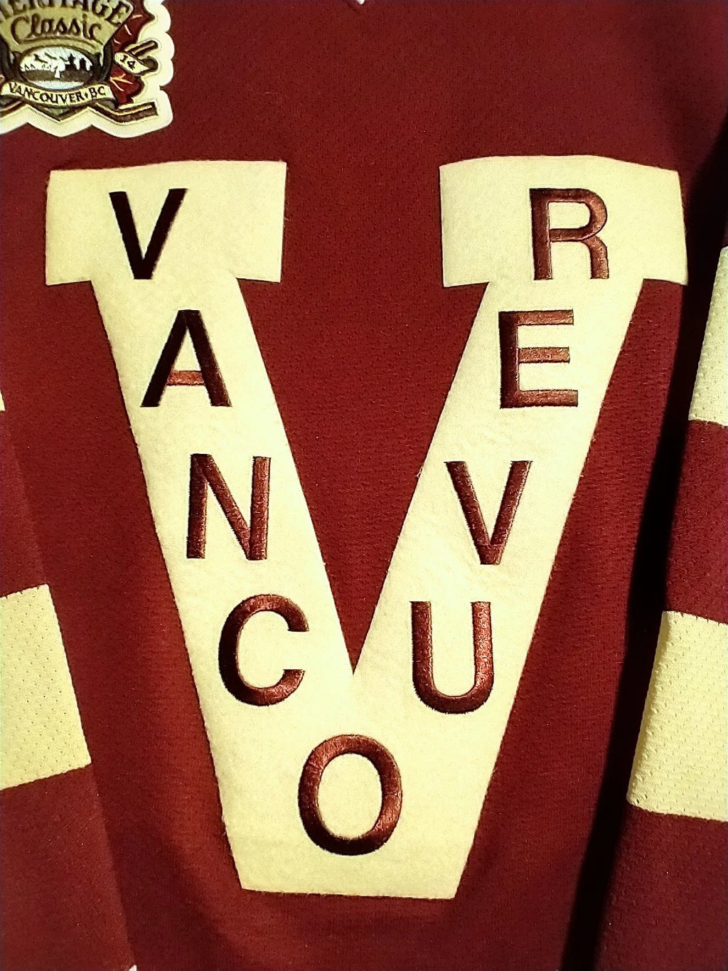 2014 Vancouver Canucks Heritage Classic NHL Reebok Premier Ice Hockey Jersey